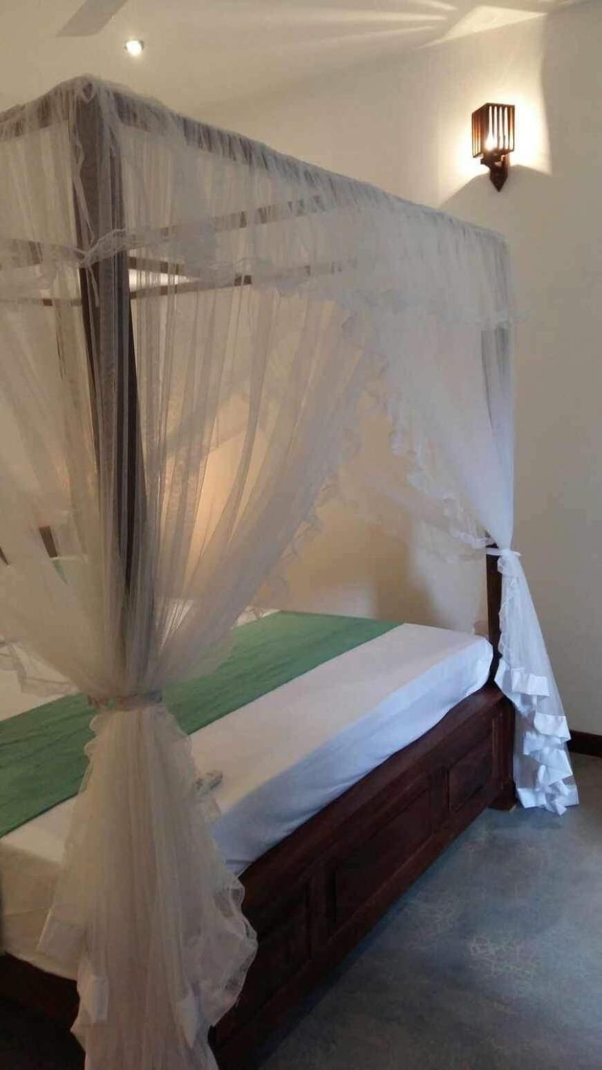New Ocean Breeze Madiha Hotel Matara Bagian luar foto